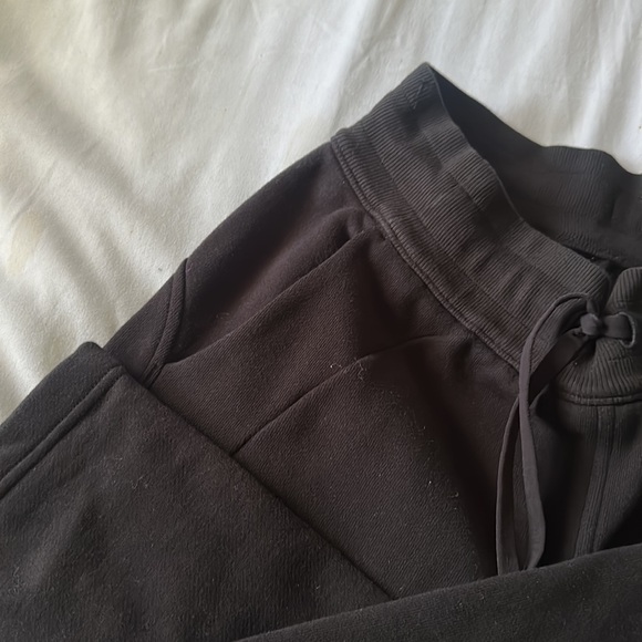 Lululemon scuba sweatpants - Picture 3 of 3